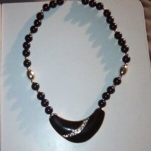Black Gold Tone Retro Design Choker